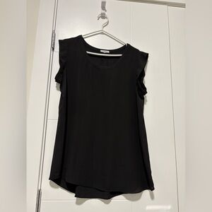Pleione Black Ruffle Cap-Sleeve Camisole